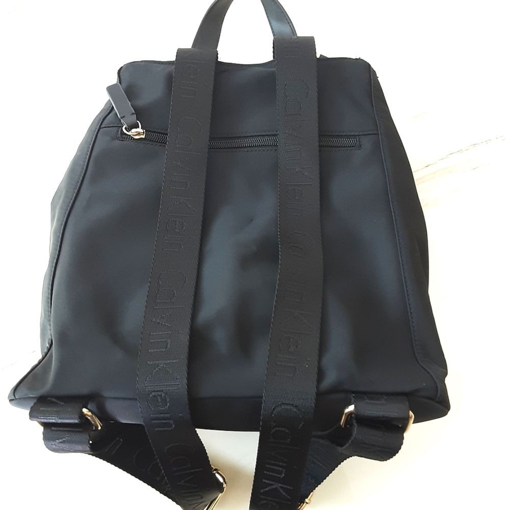 CALVIN KLEIN Gold-Silver Flap Accent Nylon Faux Leather Handbag Backpack - Picture 5 of 11